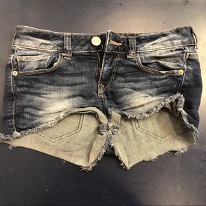 Distressed shorts